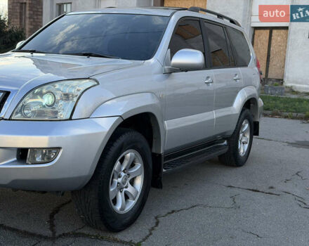 Сірий Тойота Ленд Крузер Прадо, об'ємом двигуна 4 л та пробігом 299 тис. км за 12999 $, фото 9 на Automoto.ua