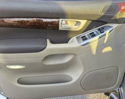 Серый Тойота Ленд Крузер Прадо, объемом двигателя 2.7 л и пробегом 173 тыс. км за 11900 $, фото 14 на Automoto.ua