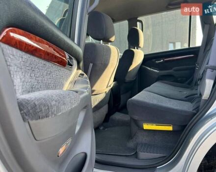 Сірий Тойота Ленд Крузер Прадо, об'ємом двигуна 4 л та пробігом 166 тис. км за 17500 $, фото 11 на Automoto.ua