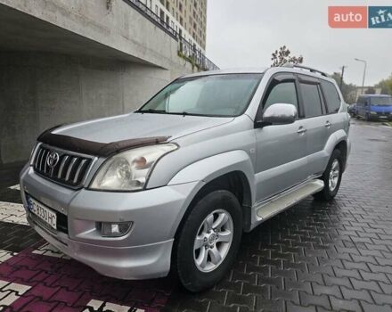 Серый Тойота Ленд Крузер Прадо, объемом двигателя 4 л и пробегом 335 тыс. км за 11550 $, фото 12 на Automoto.ua