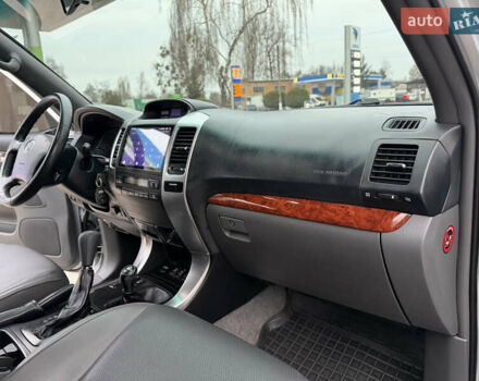 Сірий Тойота Ленд Крузер Прадо, об'ємом двигуна 4 л та пробігом 203 тис. км за 15499 $, фото 48 на Automoto.ua