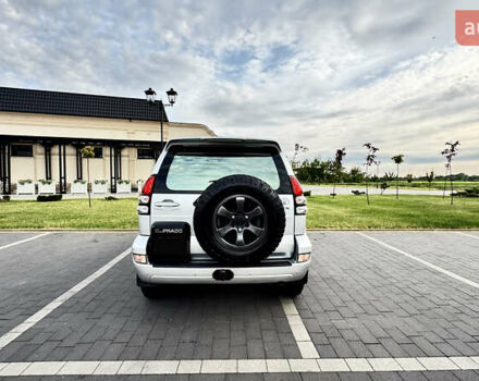 Серый Тойота Ленд Крузер Прадо, объемом двигателя 3.96 л и пробегом 177 тыс. км за 23000 $, фото 1 на Automoto.ua