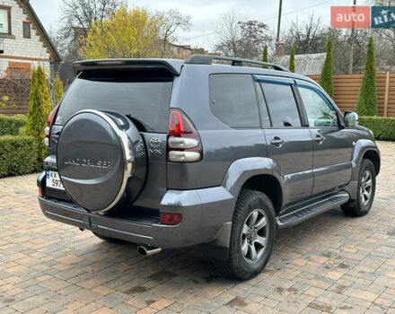 Серый Тойота Ленд Крузер Прадо, объемом двигателя 4 л и пробегом 298 тыс. км за 15300 $, фото 11 на Automoto.ua