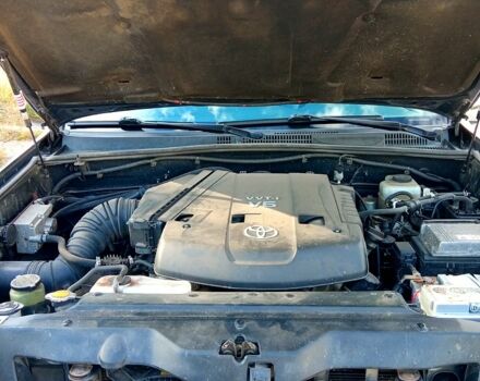 Серый Тойота Ленд Крузер Прадо, объемом двигателя 4 л и пробегом 130 тыс. км за 18000 $, фото 2 на Automoto.ua