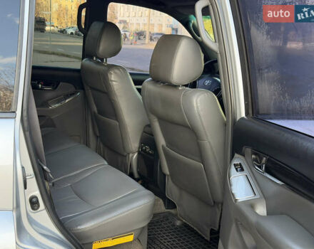 Сірий Тойота Ленд Крузер Прадо, об'ємом двигуна 4 л та пробігом 299 тис. км за 12999 $, фото 17 на Automoto.ua