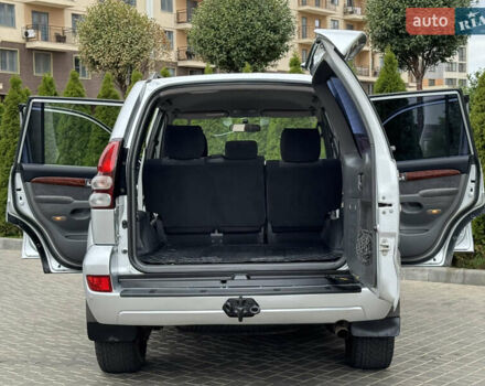 Серый Тойота Ленд Крузер Прадо, объемом двигателя 2.7 л и пробегом 183 тыс. км за 12500 $, фото 8 на Automoto.ua