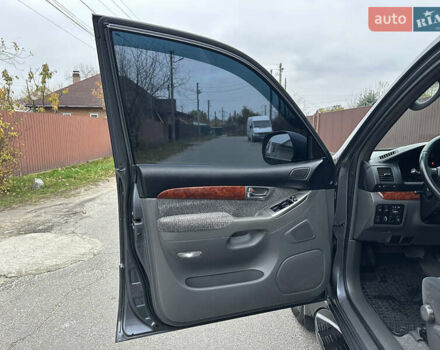 Сірий Тойота Ленд Крузер Прадо, об'ємом двигуна 4 л та пробігом 234 тис. км за 16400 $, фото 9 на Automoto.ua