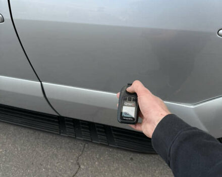 Сірий Тойота Ленд Крузер Прадо, об'ємом двигуна 4 л та пробігом 299 тис. км за 12999 $, фото 35 на Automoto.ua