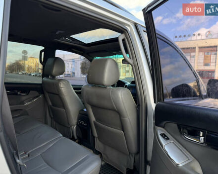 Сірий Тойота Ленд Крузер Прадо, об'ємом двигуна 4 л та пробігом 299 тис. км за 12999 $, фото 20 на Automoto.ua