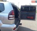 Серый Тойота Ленд Крузер Прадо, объемом двигателя 3 л и пробегом 227 тыс. км за 14700 $, фото 26 на Automoto.ua