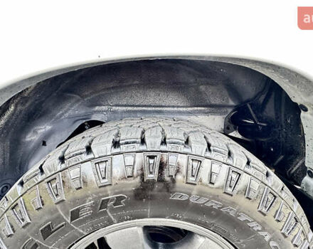 Серый Тойота Ленд Крузер Прадо, объемом двигателя 3.96 л и пробегом 177 тыс. км за 23000 $, фото 16 на Automoto.ua