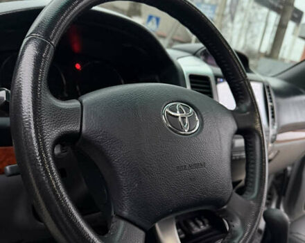 Сірий Тойота Ленд Крузер Прадо, об'ємом двигуна 4 л та пробігом 203 тис. км за 15499 $, фото 60 на Automoto.ua