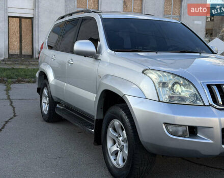 Сірий Тойота Ленд Крузер Прадо, об'ємом двигуна 4 л та пробігом 299 тис. км за 12999 $, фото 10 на Automoto.ua