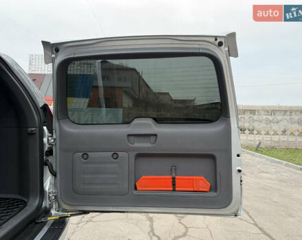 Сірий Тойота Ленд Крузер Прадо, об'ємом двигуна 4 л та пробігом 203 тис. км за 15499 $, фото 56 на Automoto.ua