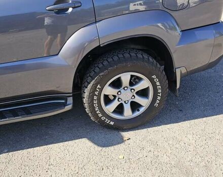 Серый Тойота Ленд Крузер Прадо, объемом двигателя 4 л и пробегом 257 тыс. км за 17000 $, фото 8 на Automoto.ua