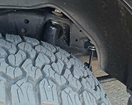 Серый Тойота Ленд Крузер Прадо, объемом двигателя 4 л и пробегом 257 тыс. км за 17000 $, фото 2 на Automoto.ua