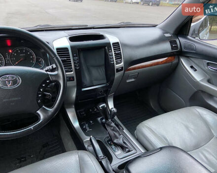 Сірий Тойота Ленд Крузер Прадо, об'ємом двигуна 3.96 л та пробігом 235 тис. км за 15300 $, фото 25 на Automoto.ua