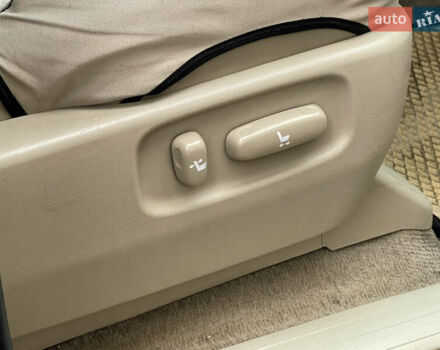 Серый Тойота Ленд Крузер Прадо, объемом двигателя 3.96 л и пробегом 305 тыс. км за 16300 $, фото 21 на Automoto.ua