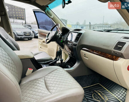 Серый Тойота Ленд Крузер Прадо, объемом двигателя 2.7 л и пробегом 173 тыс. км за 12500 $, фото 22 на Automoto.ua