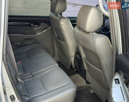 Сірий Тойота Ленд Крузер Прадо, об'ємом двигуна 4 л та пробігом 299 тис. км за 12999 $, фото 16 на Automoto.ua