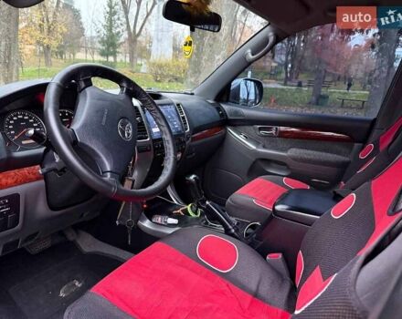 Серый Тойота Ленд Крузер Прадо, объемом двигателя 2.7 л и пробегом 300 тыс. км за 11940 $, фото 13 на Automoto.ua