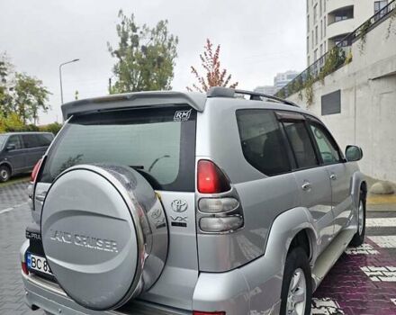 Серый Тойота Ленд Крузер Прадо, объемом двигателя 4 л и пробегом 335 тыс. км за 11550 $, фото 15 на Automoto.ua