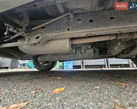 Серый Тойота Ленд Крузер Прадо, объемом двигателя 4 л и пробегом 335 тыс. км за 11550 $, фото 16 на Automoto.ua