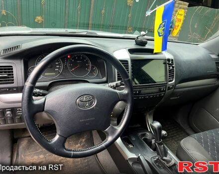 Серый Тойота Ленд Крузер Прадо, объемом двигателя 2.7 л и пробегом 300 тыс. км за 12000 $, фото 6 на Automoto.ua