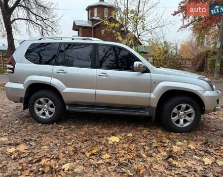 Серый Тойота Ленд Крузер Прадо, объемом двигателя 2.7 л и пробегом 300 тыс. км за 11940 $, фото 5 на Automoto.ua