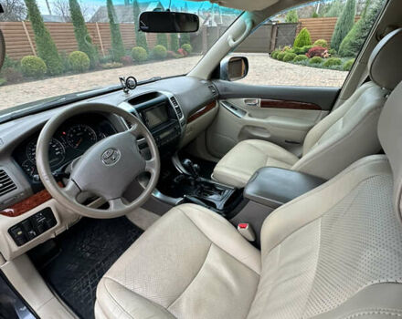 Серый Тойота Ленд Крузер Прадо, объемом двигателя 4 л и пробегом 298 тыс. км за 15300 $, фото 47 на Automoto.ua