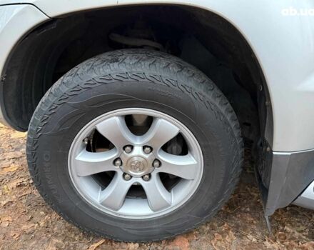 Серый Тойота Ленд Крузер Прадо, объемом двигателя 2.7 л и пробегом 300 тыс. км за 11940 $, фото 11 на Automoto.ua