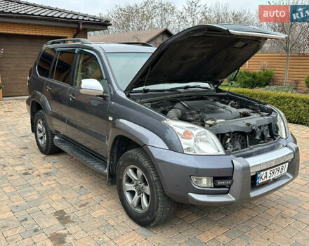 Серый Тойота Ленд Крузер Прадо, объемом двигателя 4 л и пробегом 298 тыс. км за 15300 $, фото 27 на Automoto.ua