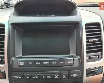 Серый Тойота Ленд Крузер Прадо, объемом двигателя 3 л и пробегом 151 тыс. км за 25000 $, фото 21 на Automoto.ua