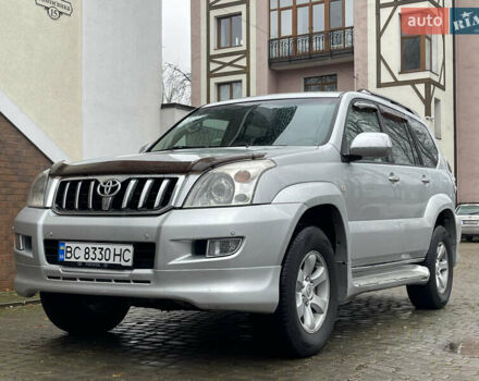 Серый Тойота Ленд Крузер Прадо, объемом двигателя 3.96 л и пробегом 305 тыс. км за 16300 $, фото 4 на Automoto.ua