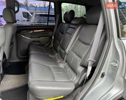 Сірий Тойота Ленд Крузер Прадо, об'ємом двигуна 4 л та пробігом 250 тис. км за 13900 $, фото 9 на Automoto.ua