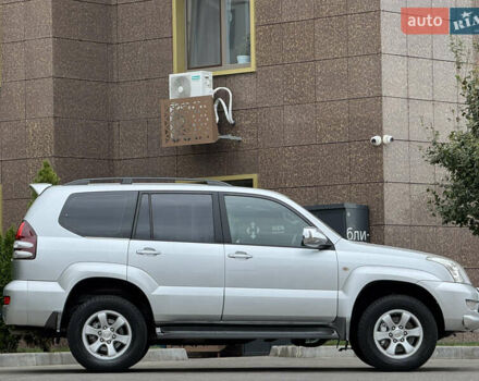 Серый Тойота Ленд Крузер Прадо, объемом двигателя 2.7 л и пробегом 183 тыс. км за 12500 $, фото 24 на Automoto.ua