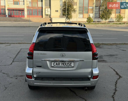 Сірий Тойота Ленд Крузер Прадо, об'ємом двигуна 4 л та пробігом 299 тис. км за 12999 $, фото 4 на Automoto.ua