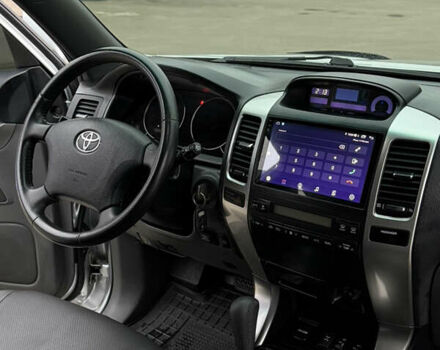 Сірий Тойота Ленд Крузер Прадо, об'ємом двигуна 4 л та пробігом 203 тис. км за 15499 $, фото 52 на Automoto.ua