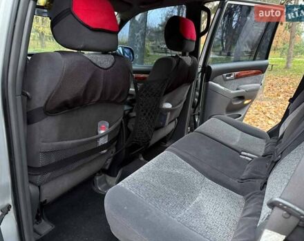 Серый Тойота Ленд Крузер Прадо, объемом двигателя 2.7 л и пробегом 300 тыс. км за 11940 $, фото 17 на Automoto.ua