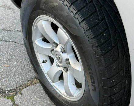 Сірий Тойота Ленд Крузер Прадо, об'ємом двигуна 4 л та пробігом 299 тис. км за 12999 $, фото 13 на Automoto.ua