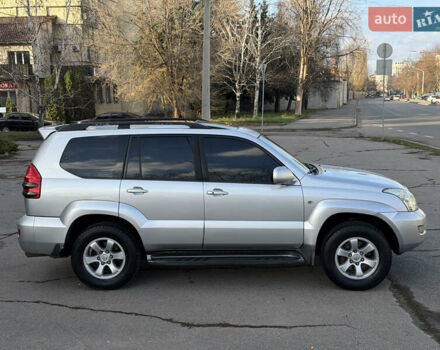 Сірий Тойота Ленд Крузер Прадо, об'ємом двигуна 4 л та пробігом 299 тис. км за 12999 $, фото 6 на Automoto.ua
