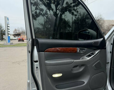 Сірий Тойота Ленд Крузер Прадо, об'ємом двигуна 4 л та пробігом 203 тис. км за 15499 $, фото 36 на Automoto.ua