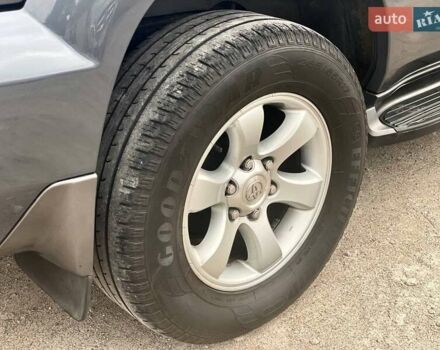 Сірий Тойота Ленд Крузер Прадо, об'ємом двигуна 4 л та пробігом 398 тис. км за 14999 $, фото 14 на Automoto.ua