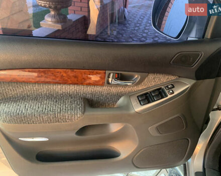 Сірий Тойота Ленд Крузер Прадо, об'ємом двигуна 3.96 л та пробігом 177 тис. км за 18500 $, фото 5 на Automoto.ua