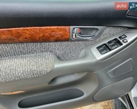 Серый Тойота Ленд Крузер Прадо, объемом двигателя 0 л и пробегом 220 тыс. км за 14500 $, фото 27 на Automoto.ua