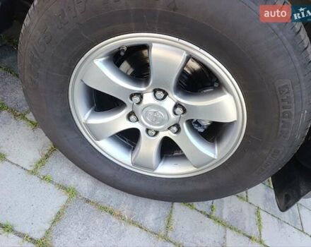 Серый Тойота Ленд Крузер Прадо, объемом двигателя 4 л и пробегом 218 тыс. км за 18000 $, фото 23 на Automoto.ua