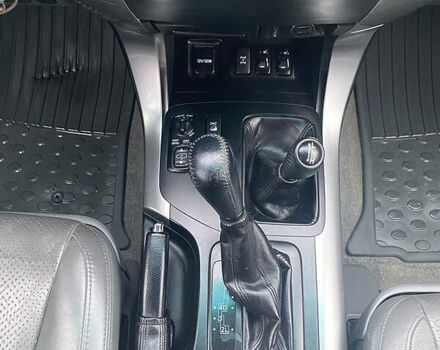 Серый Тойота Ленд Крузер Прадо, объемом двигателя 4 л и пробегом 230 тыс. км за 14000 $, фото 17 на Automoto.ua