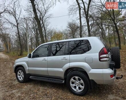 Серый Тойота Ленд Крузер Прадо, объемом двигателя 0 л и пробегом 220 тыс. км за 14500 $, фото 16 на Automoto.ua