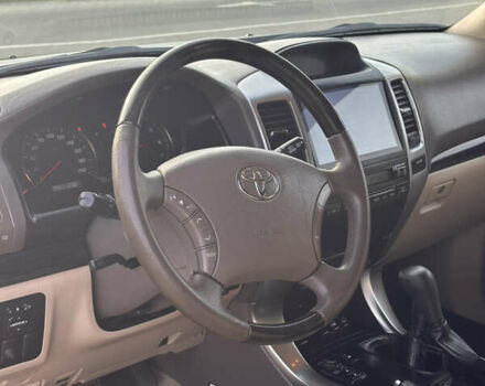 Серый Тойота Ленд Крузер Прадо, объемом двигателя 3.96 л и пробегом 360 тыс. км за 14300 $, фото 26 на Automoto.ua