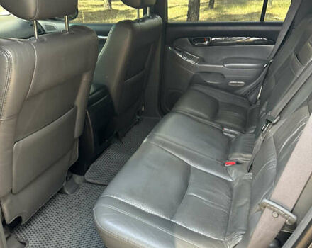 Серый Тойота Ленд Крузер Прадо, объемом двигателя 4 л и пробегом 360 тыс. км за 21000 $, фото 14 на Automoto.ua